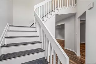 48 Wimbledon Dr, Roslyn, NY 11576 - Photo 17