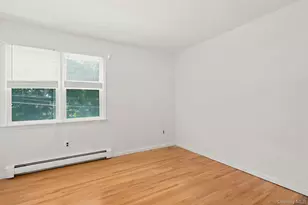 5 Hampton Pl, Katonah, NY 10536 - Photo 13