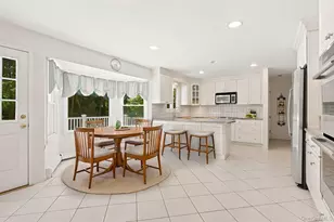 5 Hampton Pl, Katonah, NY 10536 - Photo 5
