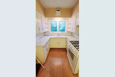 105-39 65th Road, Forest Hills, NY 11375 - Photo 7