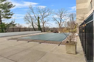 703 Pelham Rd, New Rochelle, NY 10805 - Photo 15