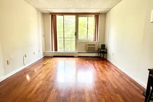 703 Pelham Rd, New Rochelle, NY 10805 - Photo 5