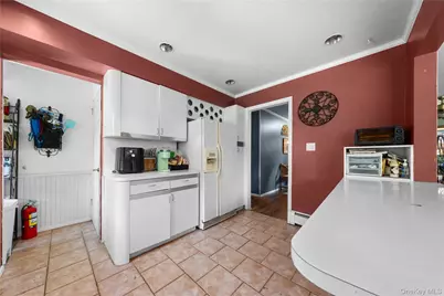 23 Charmian Street, Huntington Station, NY 11746 - Photo 9