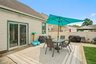 49 Devon St, Malverne, NY 11565 - Photo 23