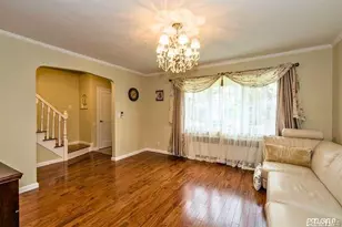 33 Michael Ln, New Hyde Park, NY 11040 - Photo 3