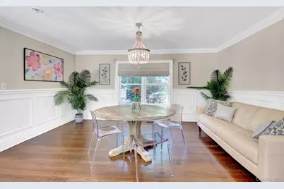 4 Jason Court, Dix Hills, NY 11746 - Photo 15