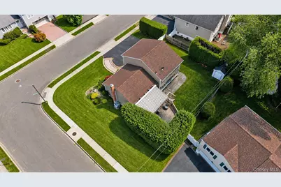 5 Cranberry Lane, Plainview, NY 11803 - Photo 29