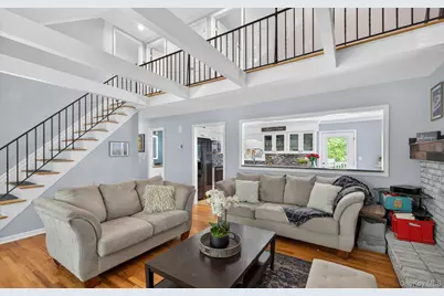 15 Bergen Court, Huntington Station, NY 11746 - Photo 3