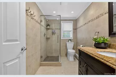 15 Bergen Court, Huntington Station, NY 11746 - Photo 19