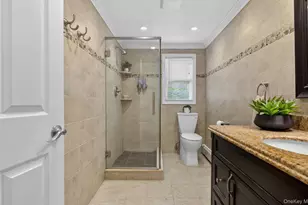 15 Bergen Ct, Huntington Station, NY 11746 - Photo 19