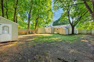 797 Waverly Ave, Holtsville, NY 11742 - Photo 31