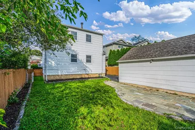 104 Fairfield Avenue, Port Washington, NY 11050 - Photo 3