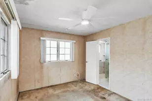 8 Gerhard Rd, Plainview, NY 11803 - Photo 15