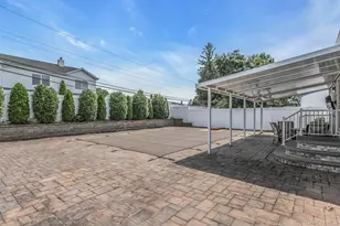 8 Gerhard Rd, Plainview, NY 11803 - Photo 31