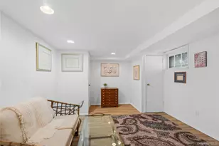 19 Jody Ln, Plainview, NY 11803 - Photo 23
