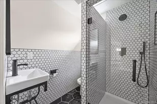 631 N Broadway, Yonkers, NY 10701 - Photo 37