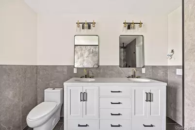 631 N Broadway, Yonkers, NY 10701 - Photo 31
