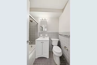 310 E 70th Street #5C, New York, NY 10021 - Photo 13