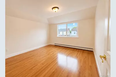 14925 15th Drive #2nd fl, Whitestone, NY 11357 - Photo 9