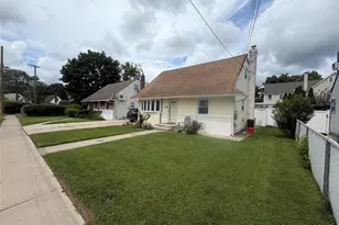 1556 Adams St, Elmont, NY 11003 - Photo 3