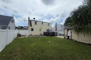 1556 Adams St, Elmont, NY 11003 - Photo 21
