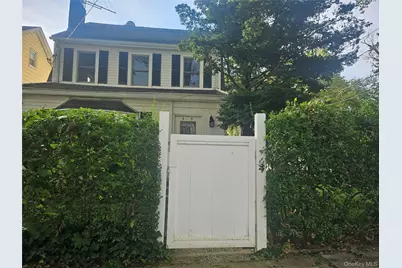 256-15 Pembroke Avenue, Great Neck, NY 11020 - Photo 1