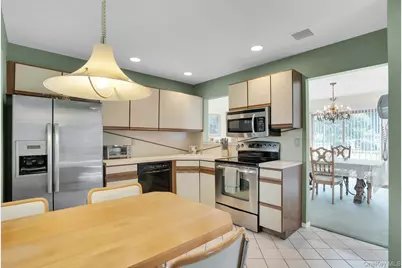 121 Scarlett Drive, Commack, NY 11725 - Photo 11