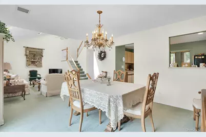 121 Scarlett Drive, Commack, NY 11725 - Photo 17