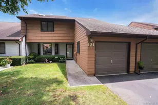 121 Scarlett Dr, Commack, NY 11725 - Photo 5