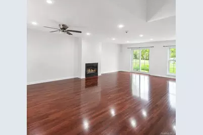 226 Westside Avenue #B, Freeport, NY 11520 - Photo 5