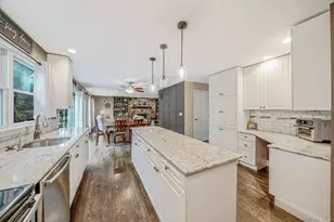 8 Old Orchard Ct, Rocky Point, NY 11778 - Photo 11
