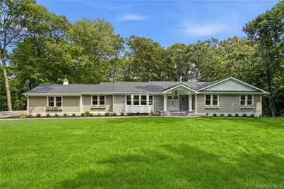 128 Bay Avenue, Huntington, NY 11743 - Photo 3