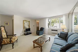 66-69 73rd Pl, Middle Village, NY 11379 - Photo 3