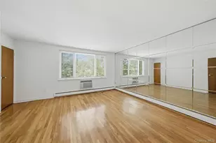 66-69 73rd Pl, Middle Village, NY 11379 - Photo 19