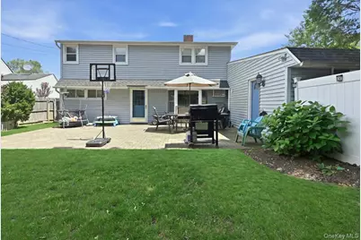 64 Bridle Lane, Hicksville, NY 11801 - Photo 25