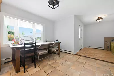 64 Bridle Lane, Hicksville, NY 11801 - Photo 5