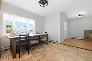 64 Bridle Ln, Hicksville, NY 11801 - Photo 5
