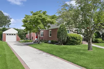 101 Lefferts Road, Garden City, NY 11530 - Photo 29