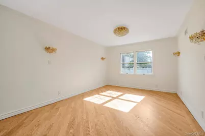 78-14 271st Street, Floral Park, NY 11040 - Photo 5