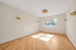 78-14 271st St, New Hyde Park, NY 11040 - Photo 5