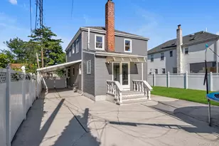 78-14 271st St, New Hyde Park, NY 11040 - Photo 21