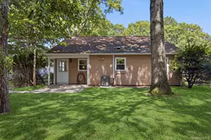 254 Edinburgh Dr, Ridge, NY 11961 - Photo 17