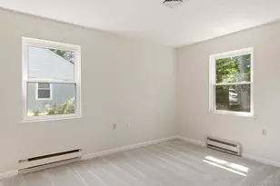 254 Edinburgh Dr, Ridge, NY 11961 - Photo 15