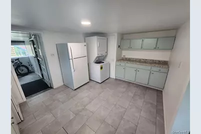 16 Ardmore Street #B, New Windsor, NY 12553 - Photo 5