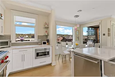 45 Hudson View Way #300, Tarrytown, NY 10591 - Photo 9