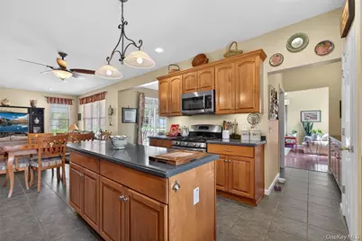 17 Oldwyck Crescent, Highland Mills, NY 10930 - Photo 17