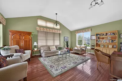 17 Oldwyck Crescent, Highland Mills, NY 10930 - Photo 3