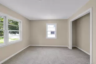 15 Oceanview Ave, Farmingville, NY 11738 - Photo 17
