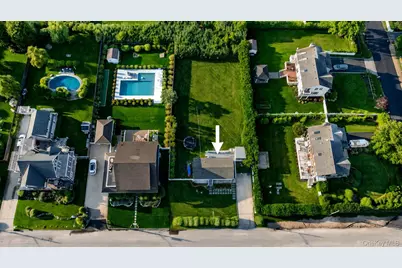 7 Laura Lee Drive, Center Moriches, NY 11934 - Photo 13