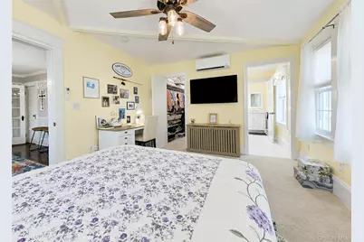 9 Ocean Avenue, Amityville, NY 11701 - Photo 17